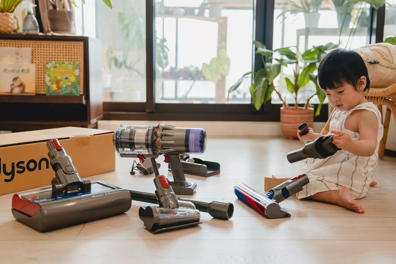【開箱】Dyson Digital Slim Submarine™ 輕量乾濕全能洗地吸塵器|30秒快速清潔,輕量乾濕兩用省時又省力 4 Dyson Digital Slim Submarine 04624 jpg