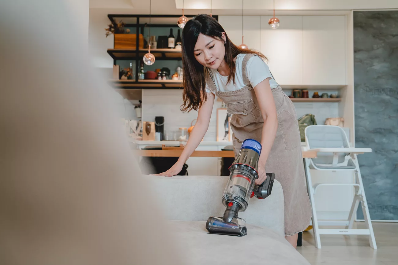 【開箱】Dyson Digital Slim Submarine™ 輕量乾濕全能洗地吸塵器|30秒快速清潔,輕量乾濕兩用省時又省力 30 Dyson Digital Slim Submarine 04828 jpg