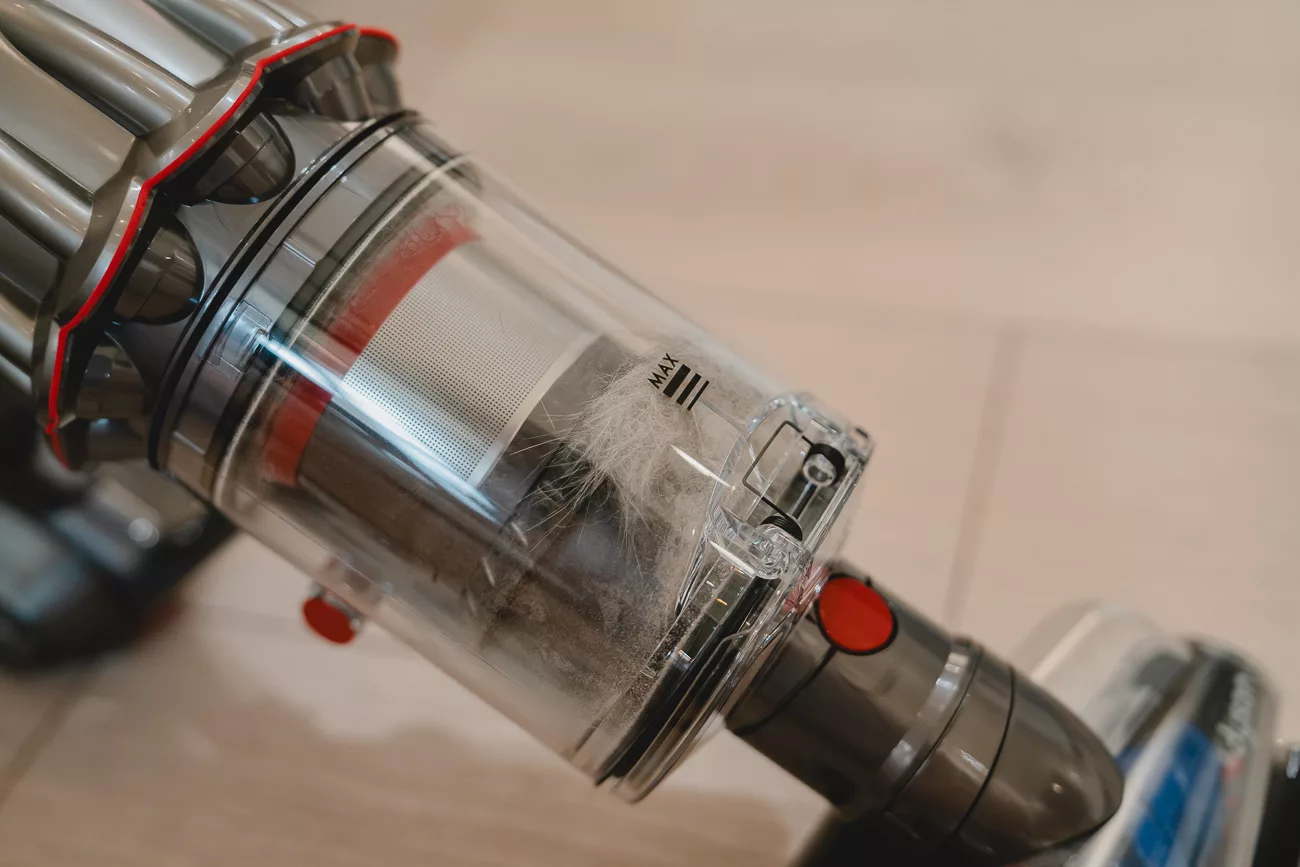 【開箱】Dyson Digital Slim Submarine™ 輕量乾濕全能洗地吸塵器|30秒快速清潔,輕量乾濕兩用省時又省力 32 Dyson Digital Slim Submarine 04871 jpg