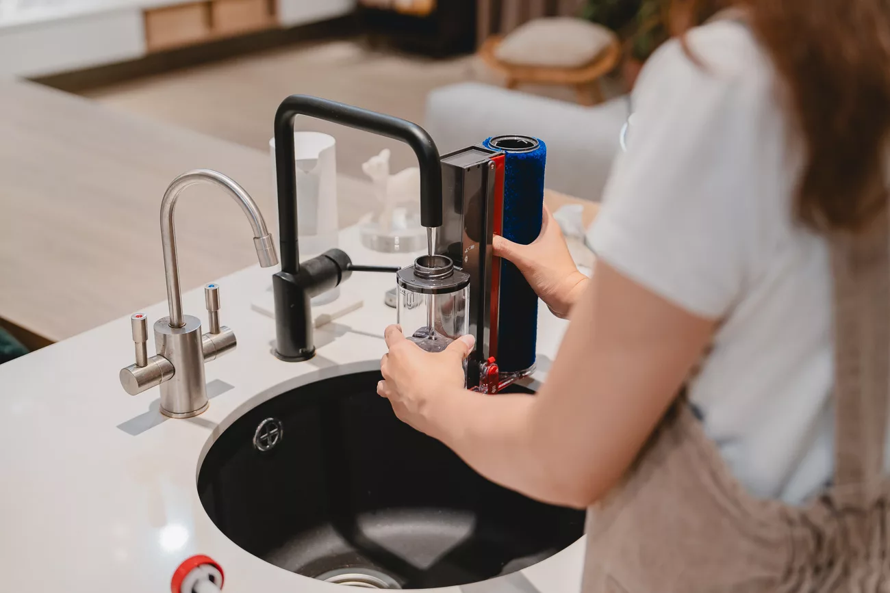【開箱】Dyson Digital Slim Submarine™ 輕量乾濕全能洗地吸塵器|30秒快速清潔,輕量乾濕兩用省時又省力 16 Dyson Digital Slim Submarine 05192 jpg