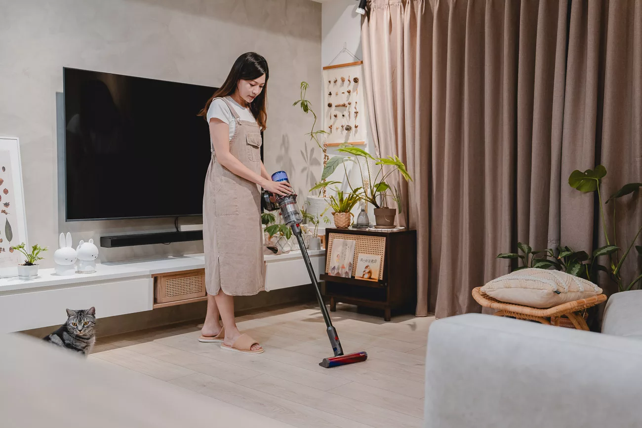 【開箱】Dyson Digital Slim Submarine™ 輕量乾濕全能洗地吸塵器|30秒快速清潔,輕量乾濕兩用省時又省力 34 Dyson Digital Slim Submarine 05266 jpg