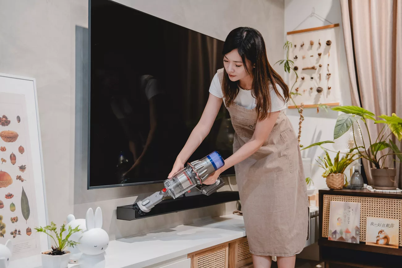 【開箱】Dyson Digital Slim Submarine™ 輕量乾濕全能洗地吸塵器|30秒快速清潔,輕量乾濕兩用省時又省力 36 Dyson Digital Slim Submarine 05307 jpg