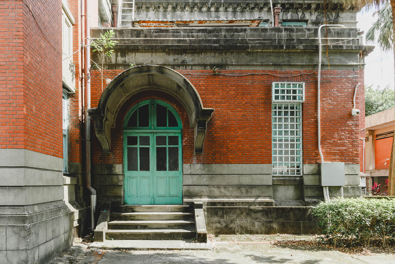 【台北景點】台大舊法學院(徐州路校區)|探索台北必訪的歷史建築與台大校園景點 2 舊法學院, 台大校園景點, 台北私房景點, 台北古蹟, 台北歷史建築, 台北打卡景點, 法學院建築特色, 台大歷史建築, 台北法學教育歷史, 台北校園旅遊, 台北文化景點